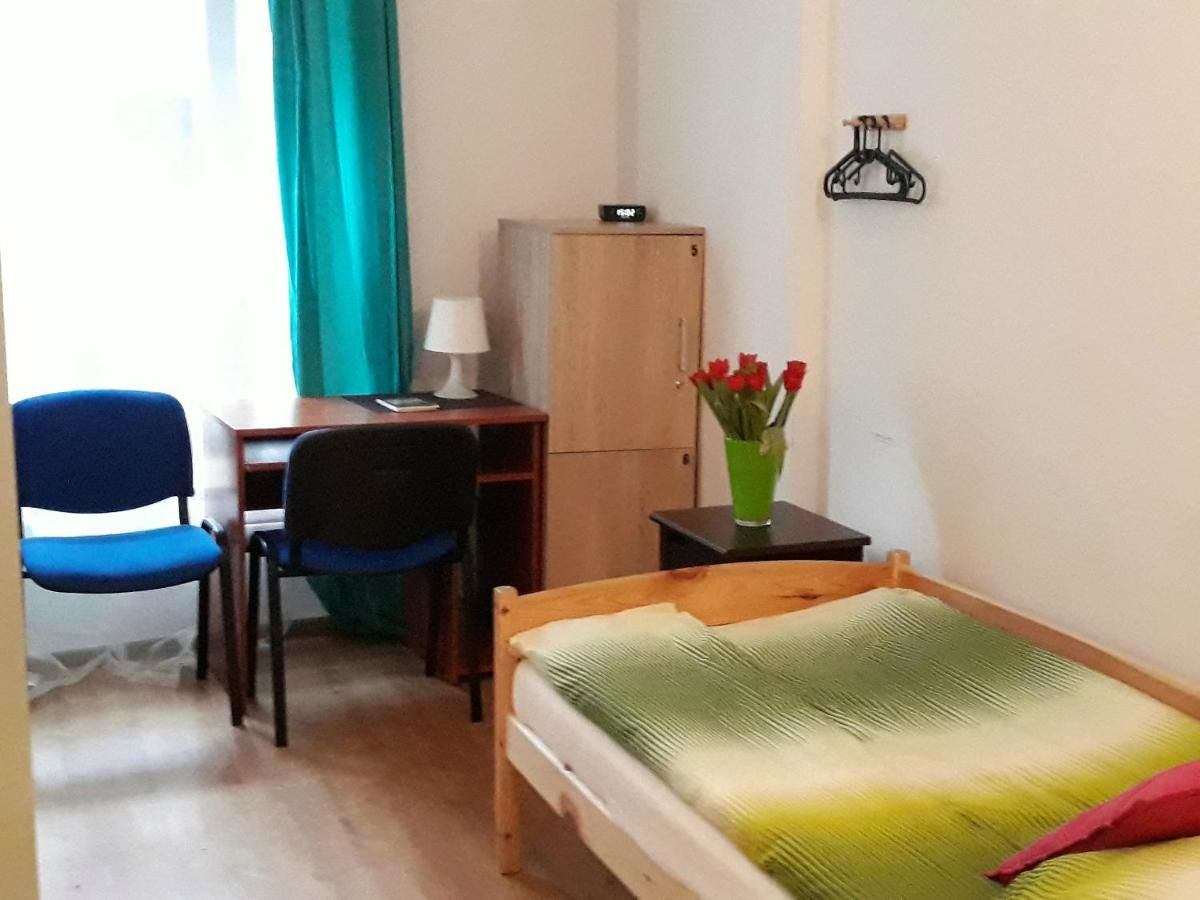 Хостелы Hostel Gliwice Centrum Гливице-21